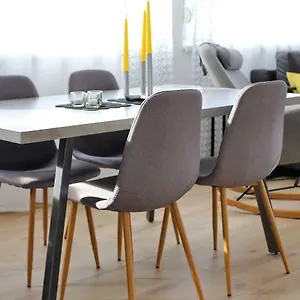 L Apartament